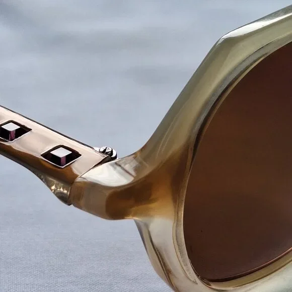 Swarovski (Swaro 132 DOR) prescribed sunglasses display picture 3
